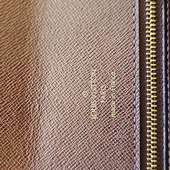 Louis Vuitton Tiaga Clutch Wristlet w Gold Chain Shoulder Strap,Burgandy Leather - Picture 8 of 17